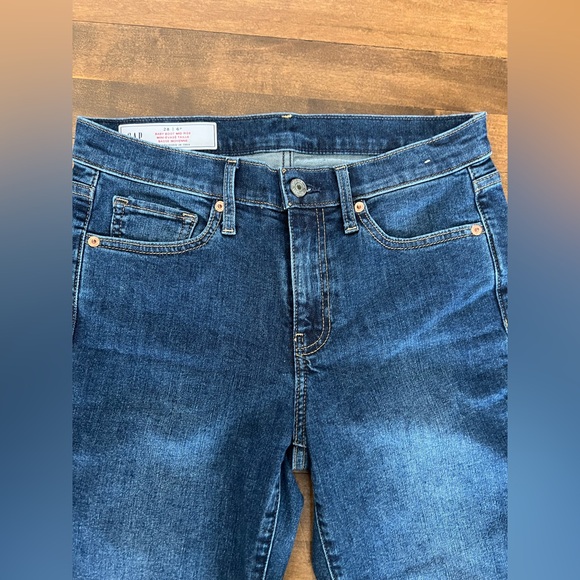 GAP Mid Rise Baby Boot Jean - Picture 3 of 5